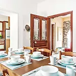 Mangana Villa *